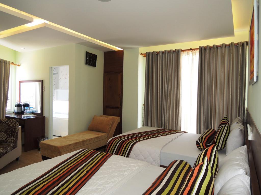 Art Deluxe Hotel Nha Trang Exterior photo