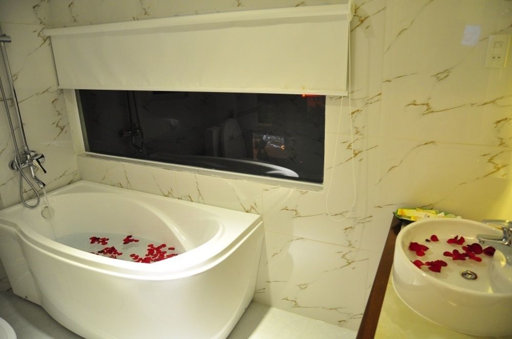 Art Deluxe Hotel Nha Trang Exterior photo